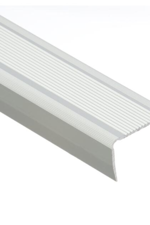 Profil schodowy ryflowany 40×25 1m LSR srebrny