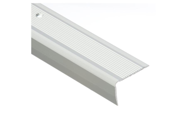 Profil schodowy ryflowany 40×25 1m LSR srebrny