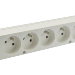 Gniazdko elektryczne wtyczkowe 5x2p+Z  GN-570